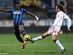 杨颖街头被,拍到,悠闲做脚部,万博体育平台,万博体育官方网站,万博体育登录入口,万博体育app下载