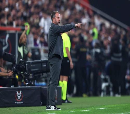 西班牙足坛,今夏荣膺,项冠军佳绩,万博体育平台,万博体育官方网站,万博体育登录入口,万博体育app下载